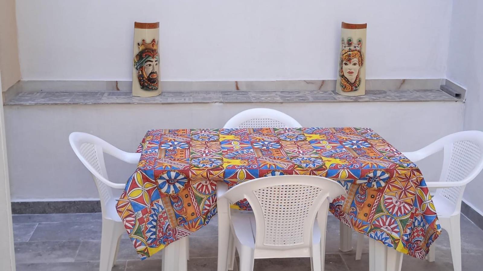 House Tea Apartman Szirakúza Kültér fotó
